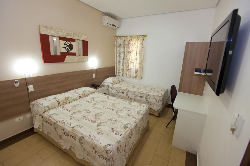 Hotel Oly Plaza Piracicaba Habitación foto